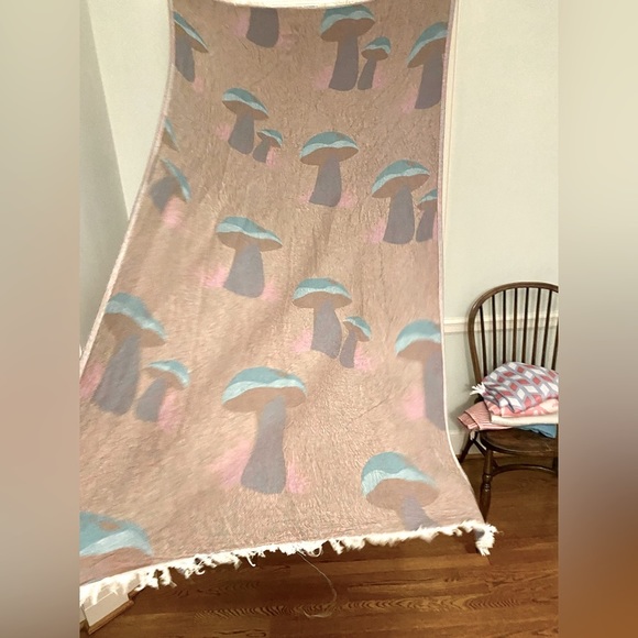 Versatile Earth & Teal Mushroom Pattern Textile Travelers Want This 🌎✈️🍄♥️ UO - Picture 6 of 7